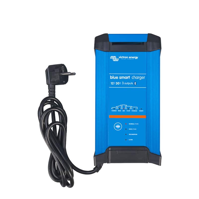 Victron Blue Smart IP22 Charger 12/30(3) 230V CEE 7/7   BPC123048002